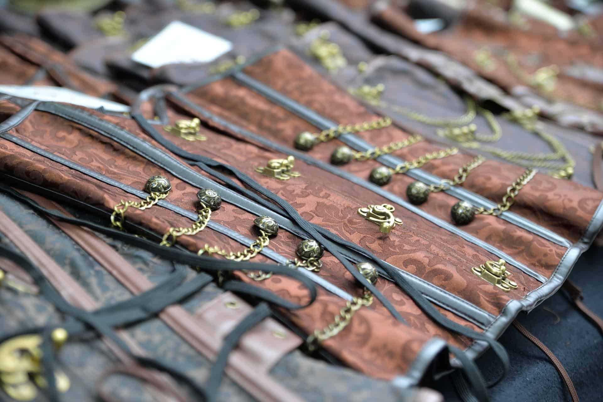 What Waist Trainers Do the Kardashians Use?